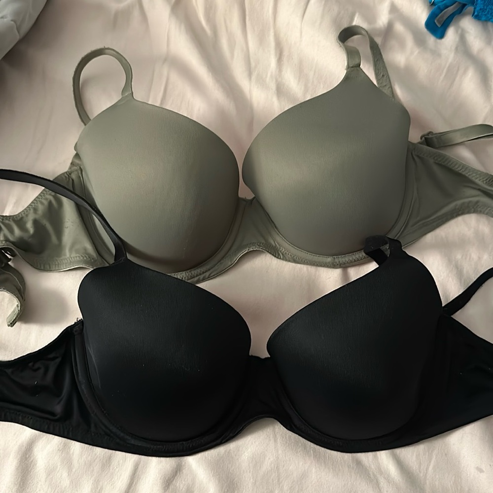 2 Victorias Secret Pink Bras 36C